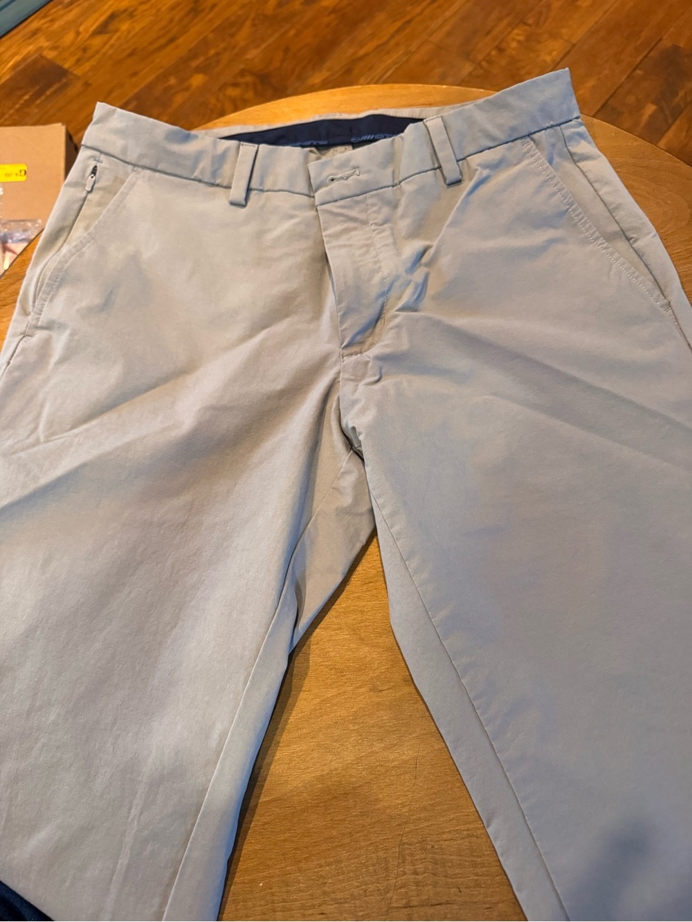 Vineyard vine Men's Light Gray Casual Chino Pants - Classic Fit